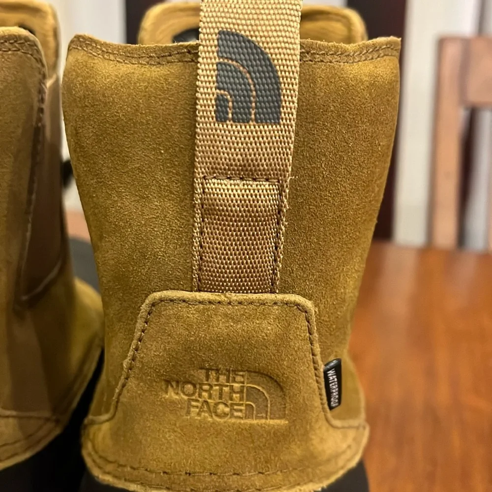 The North Face Chilkat IV Pull On Boots Snow Winter Waterproof Brown Mens Size 9